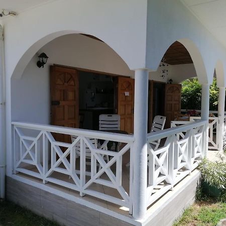 Maison De Vacanze Baie Sainte Anne Εξωτερικό φωτογραφία