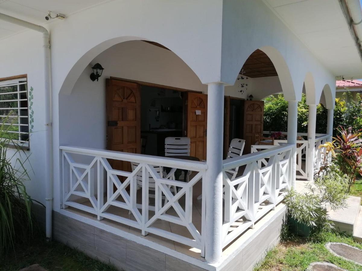 Maison De Vacanze Baie Sainte Anne Εξωτερικό φωτογραφία