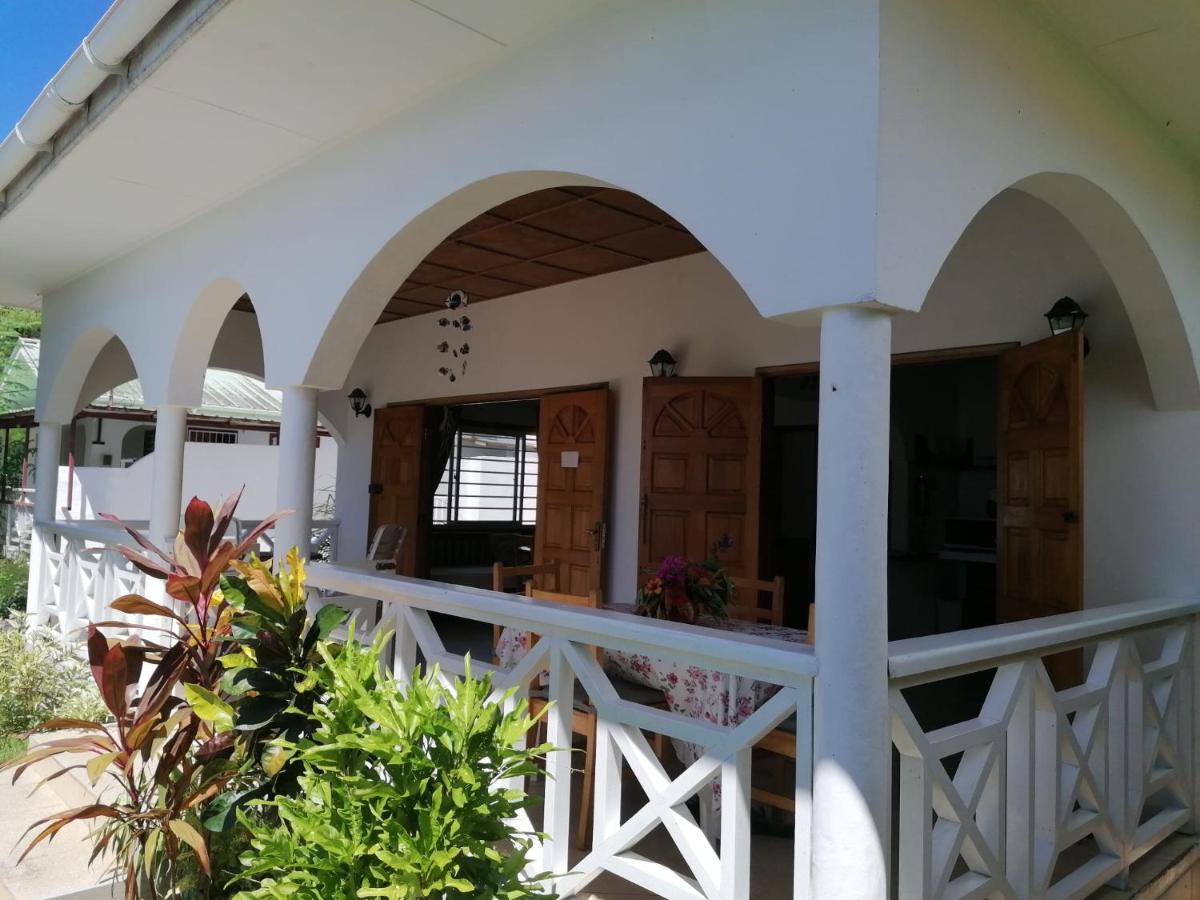 Maison De Vacanze Baie Sainte Anne Εξωτερικό φωτογραφία
