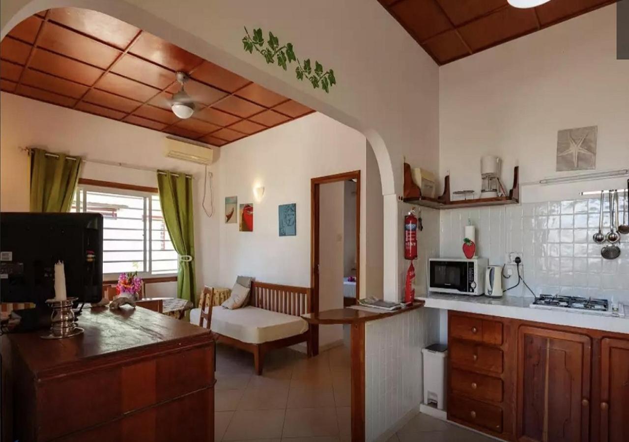 Maison De Vacanze Baie Sainte Anne Εξωτερικό φωτογραφία